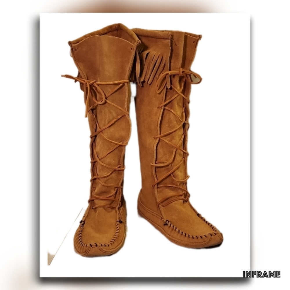 Minnetonka Moccasin Boots - Picture 5 of 13